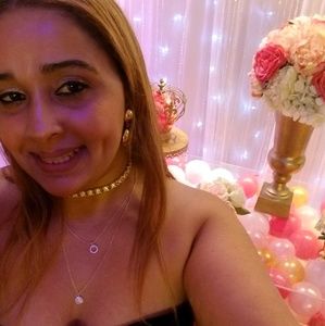 Meet your Posher, Maribel